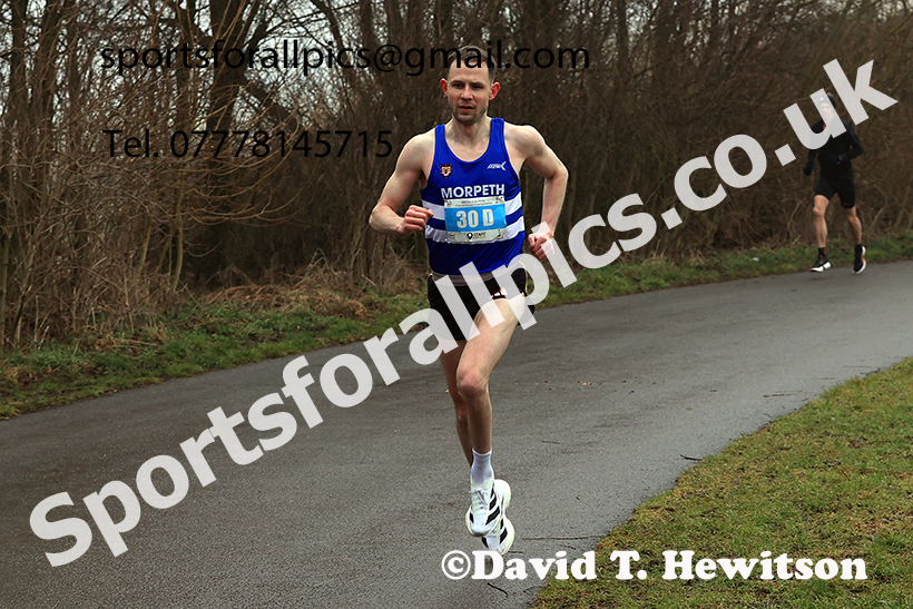 Senior Men and Over-35s to 49s Mens 2025 NECAA Royal Signals Road Relays Champs.,  Hetton Lyons Country Park, Hetton le Hole, County Durham. Photo: David T. Hewitson/Sports for All Pics